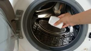 How to Clean a Washing Machine at Home – Fast & Effective Method That Works